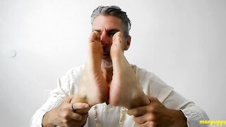 Yoga Self-Foot Worship - Richard Lennox