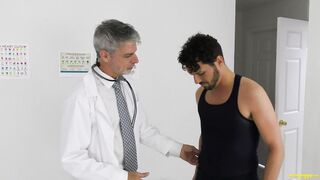 His Last Minute Physical - Joey Philippe e Richard Lennox