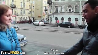 Crazy public fuck avec une blonde buste