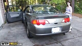 Young girlfriend sucks dick in the car