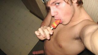 Showing Off On Cam For Horny Men - Kyle