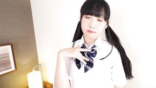 18-jähriges heißes und sexy japanisches Baby Miss Rin Nanba