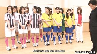 Increíble sexo en grupo con futbolistas japonesas