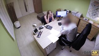 Una chica molesta paga con sexo para convertirse en una empresaria exitosa