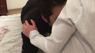 Japanese Mom Blowjob a dick and fucking young men