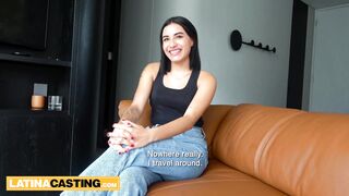 Latina Casting - 19 Jahre kleine Titten Babe nimmt riesigen Schwanz in ihre Teenie-Fotze