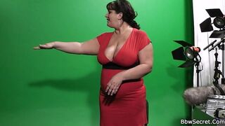 BBW in nylons chevauche sa bite tricheuse